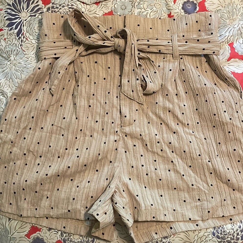 Glam shorts size Large. Tan with black polka - dots.